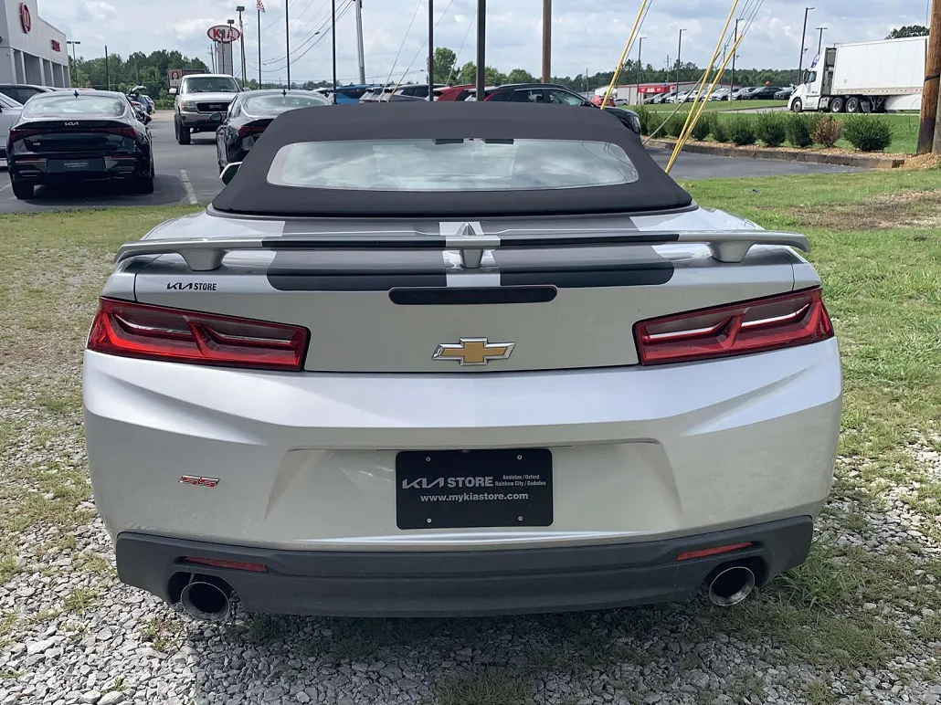 2018 Chevrolet Camaro SS image 3