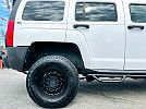2010 Hummer H3 null image 31