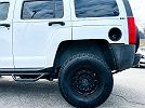 2010 Hummer H3 null image 37
