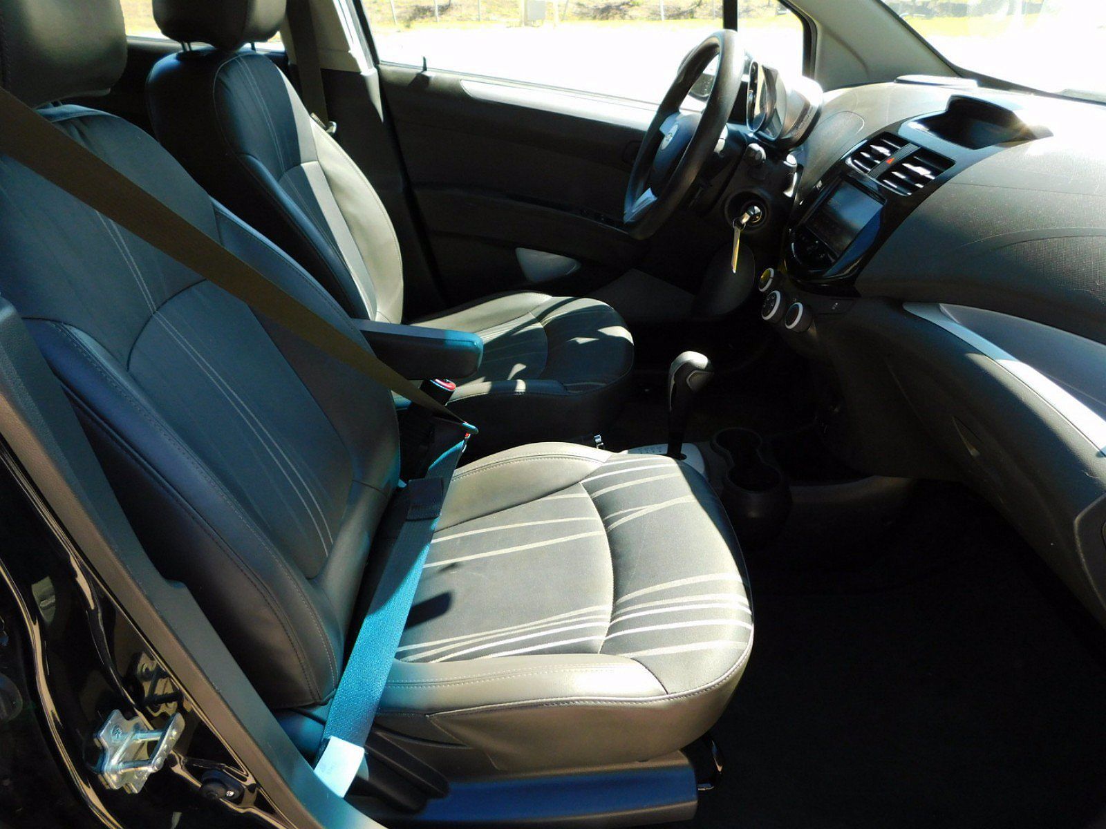 2014 Chevrolet Spark LT image 19