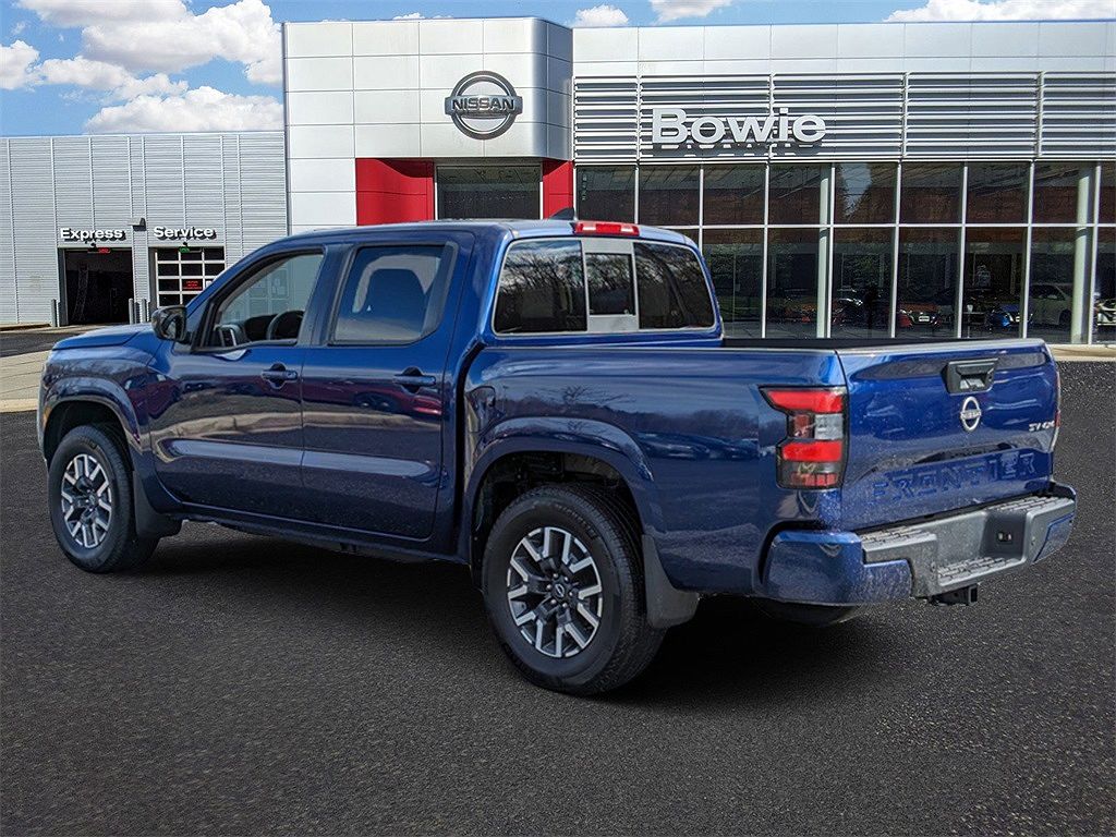 2022 Nissan Frontier SV image 3