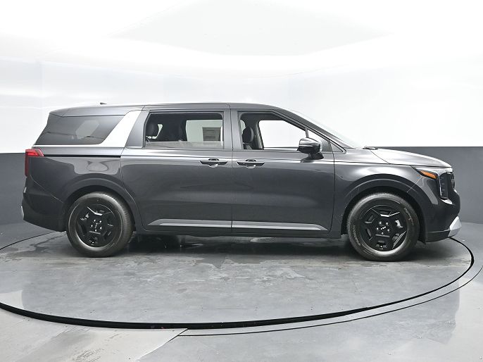 2025 Kia Carnival