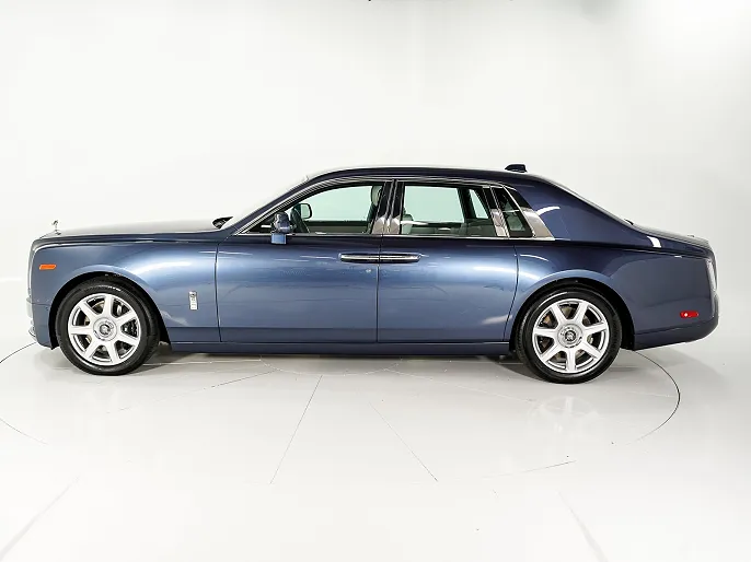 2020 Rolls-Royce Phantom