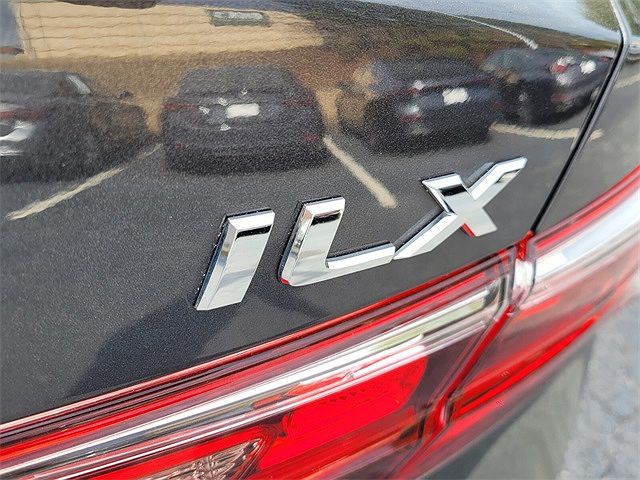2016 Acura ILX Technology Plus image 3