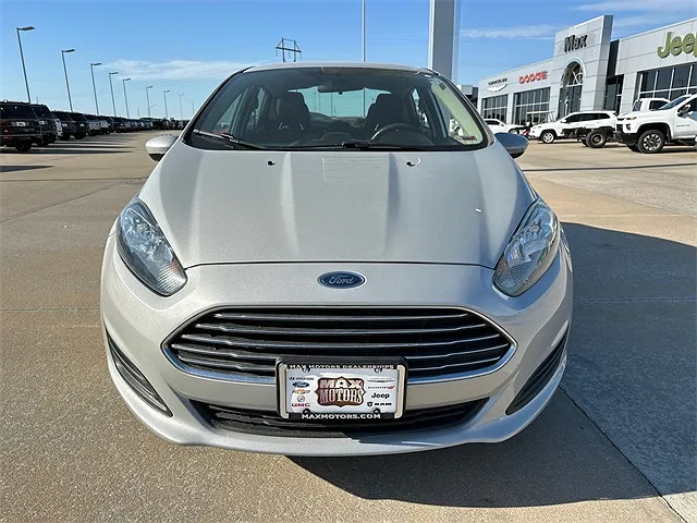 2019 Ford Fiesta SE image 1