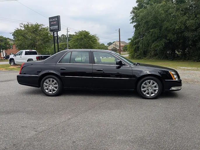 2011 Cadillac DTS