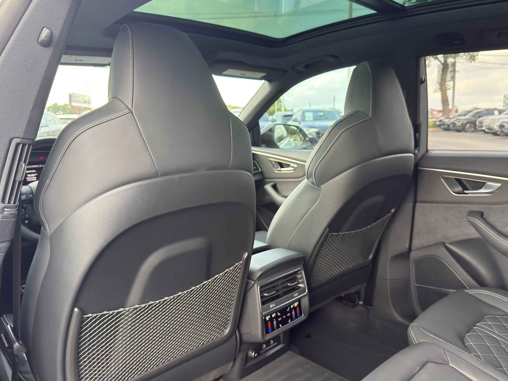 2024 Audi SQ8
