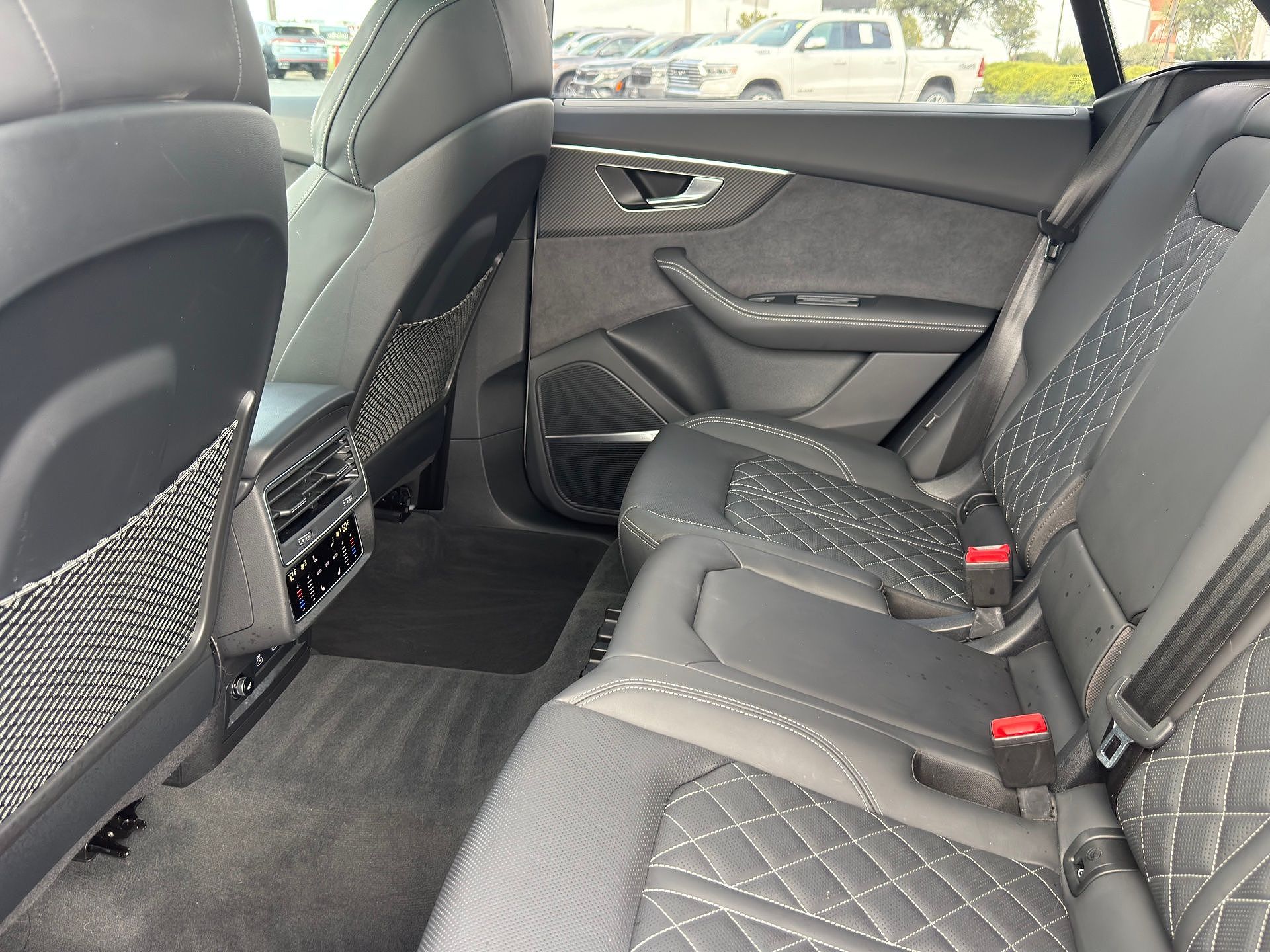 2024 Audi SQ8