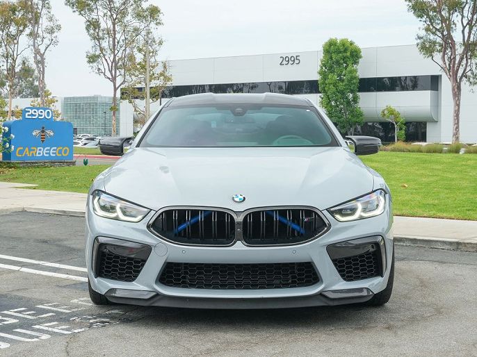 2023 BMW M8