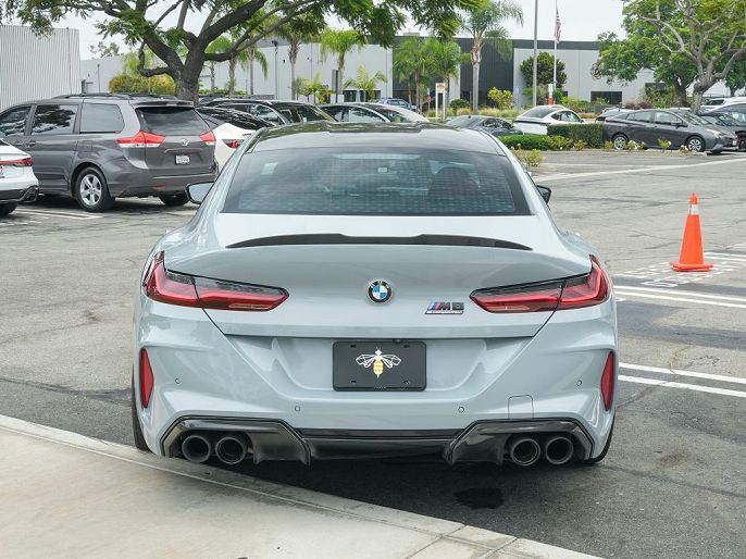 2023 BMW M8