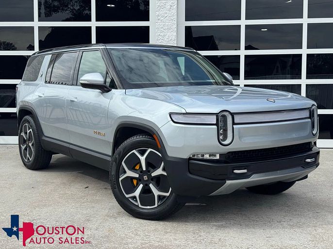 2023 Rivian R1S