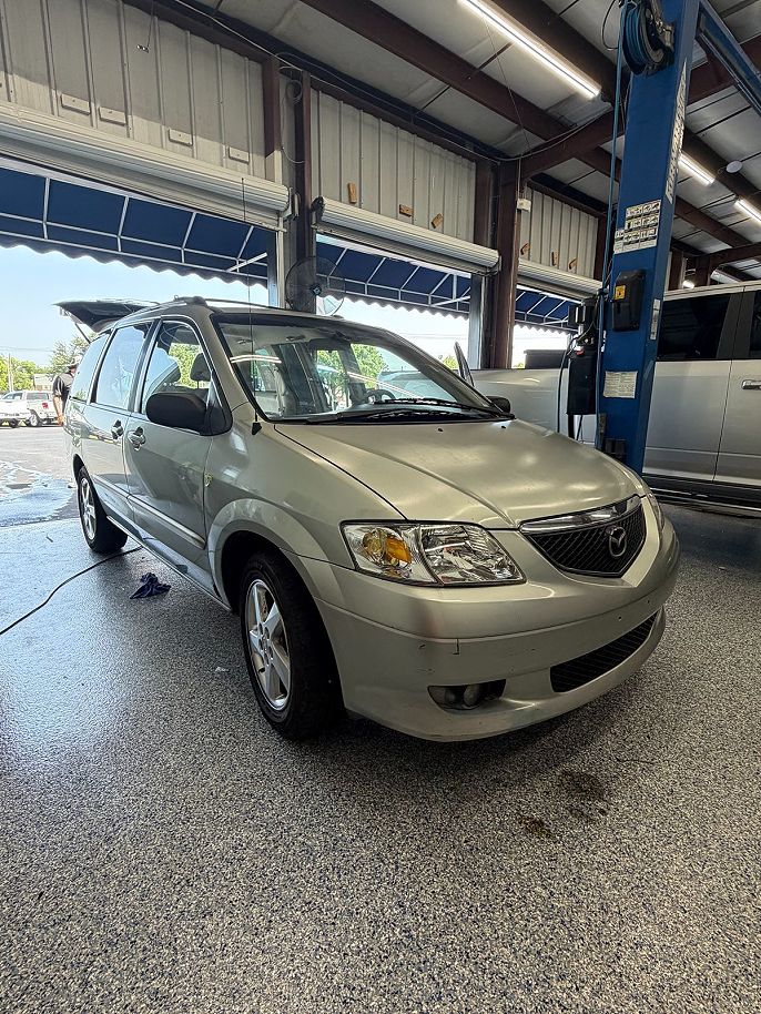 2002 Mazda MPV