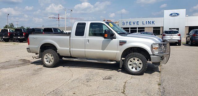 2010 Ford F-350 null image 0