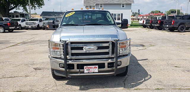 2010 Ford F-350 null image 1