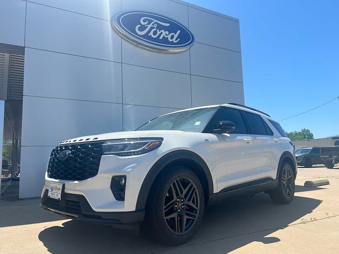 2025 Ford Explorer