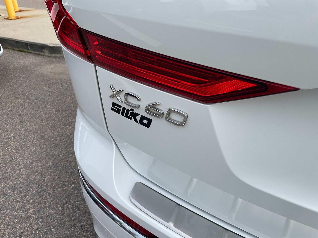 2018 Volvo XC60 T5 Inscription image 5