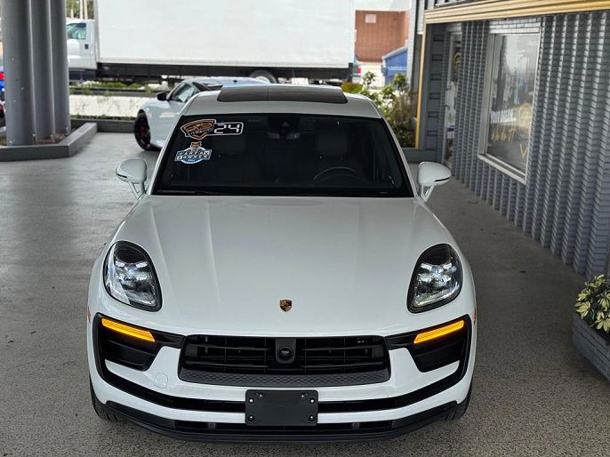 2024 Porsche Macan