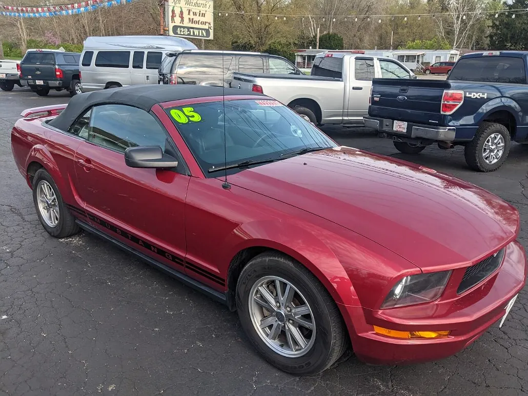 2005 Ford Mustang null image 1