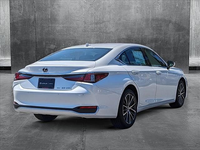 2024 Lexus ES