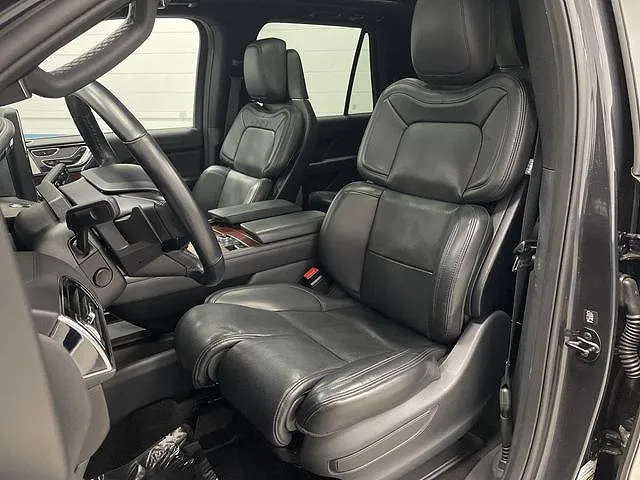 2022 Lincoln Navigator
