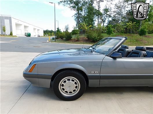 1985 Ford Mustang GT image 4