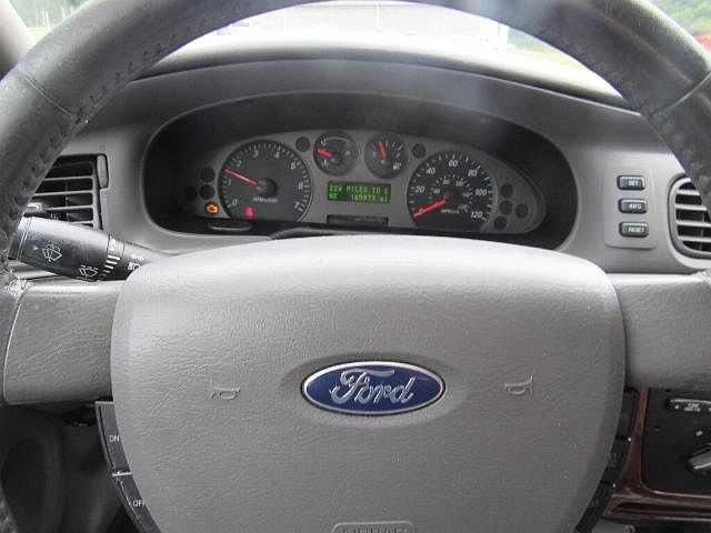 2007 Ford Taurus SEL image 17