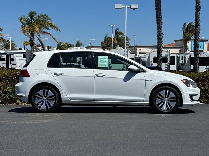 2016 Volkswagen e-Golf