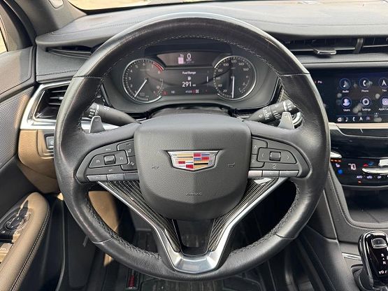 2023 Cadillac XT6 Sport photo 9