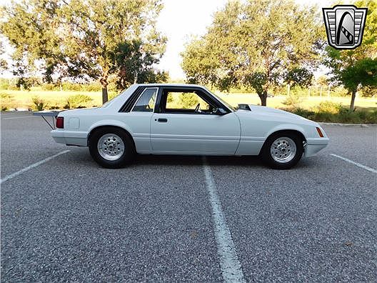 1986 Ford Mustang LX image 2