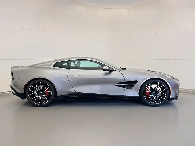 2025 Aston Martin Vanquish