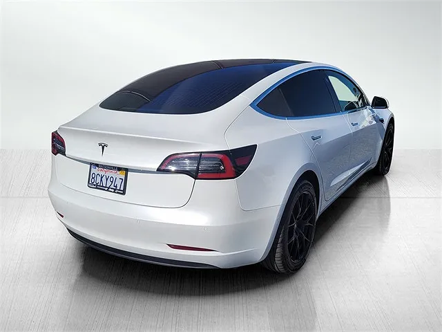 2018 Tesla Model 3 null image 4