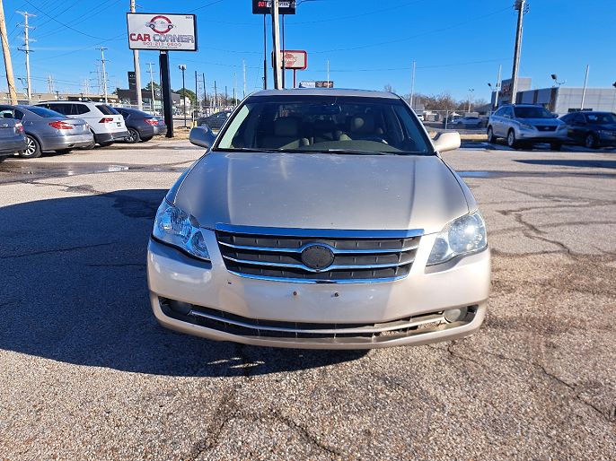 2005 Toyota Avalon