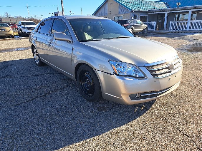 2005 Toyota Avalon