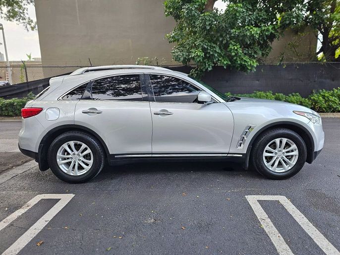 2013 Infiniti FX37