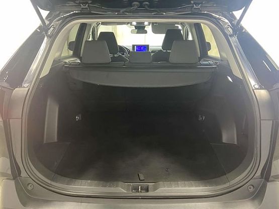 2024 Toyota RAV4 XLE photo 10