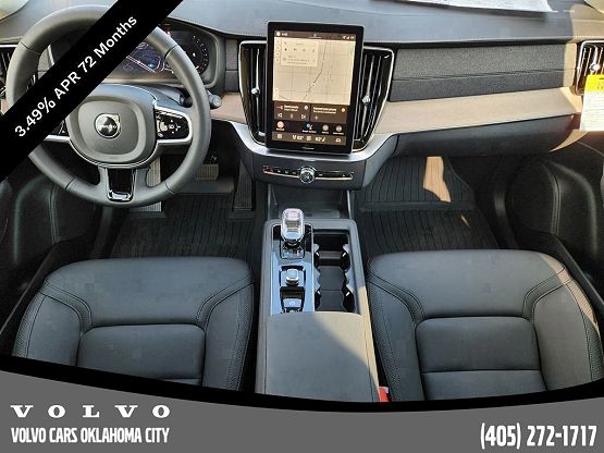 2026 Volvo XC90 AWD Plus photo 2