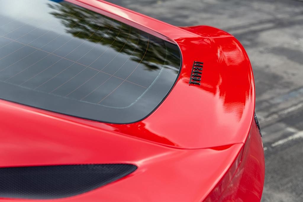 2015 Ferrari F12 Berlinetta image 20