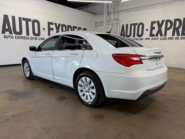 2014 Chrysler 200