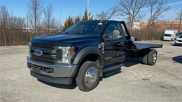2019 Ford F-550 XL image 2