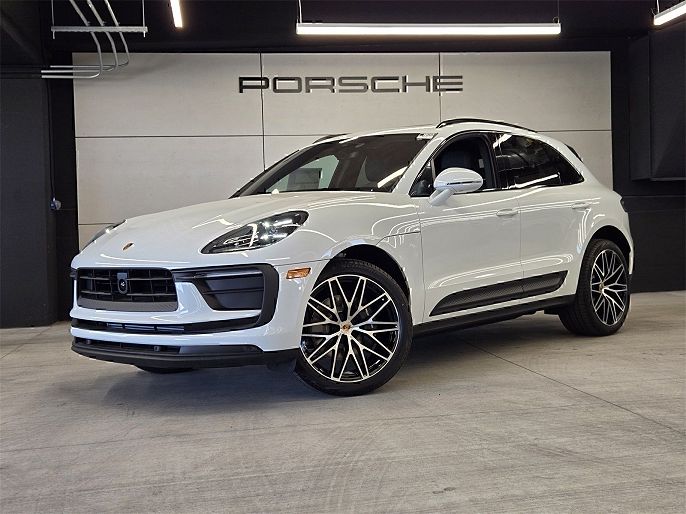 2025 Porsche Macan