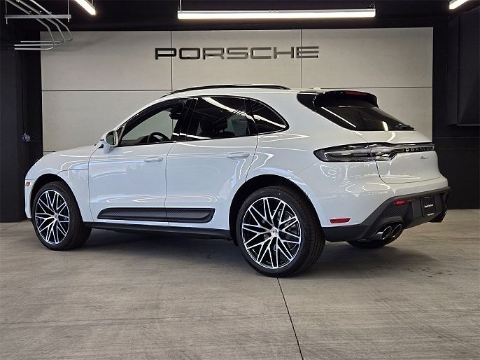 2025 Porsche Macan