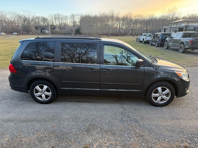 2011 Volkswagen Routan