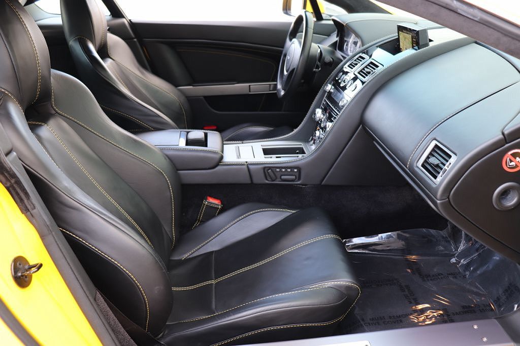 2012 Aston Martin V8 Vantage S image 31