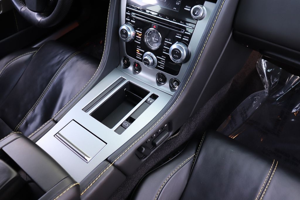 2012 Aston Martin V8 Vantage S image 61