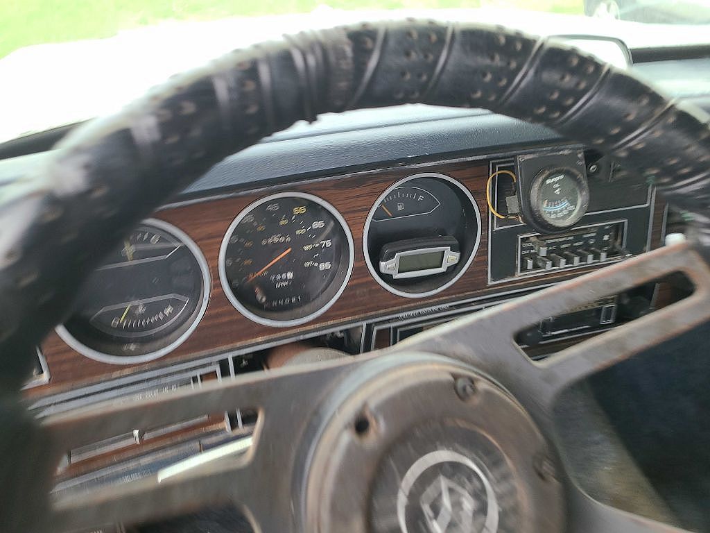 1983 Dodge Ram 150 null image 5