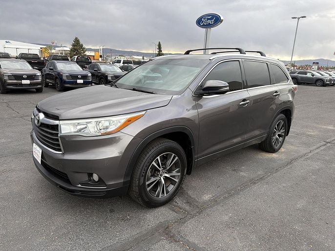 2016 Toyota Highlander