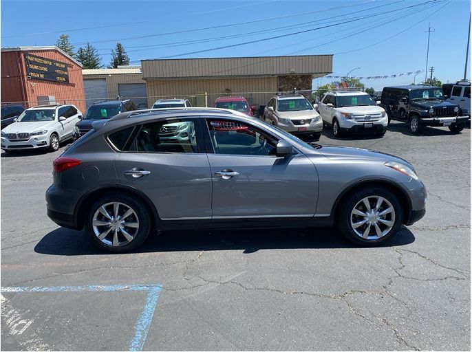2011 Infiniti EX35