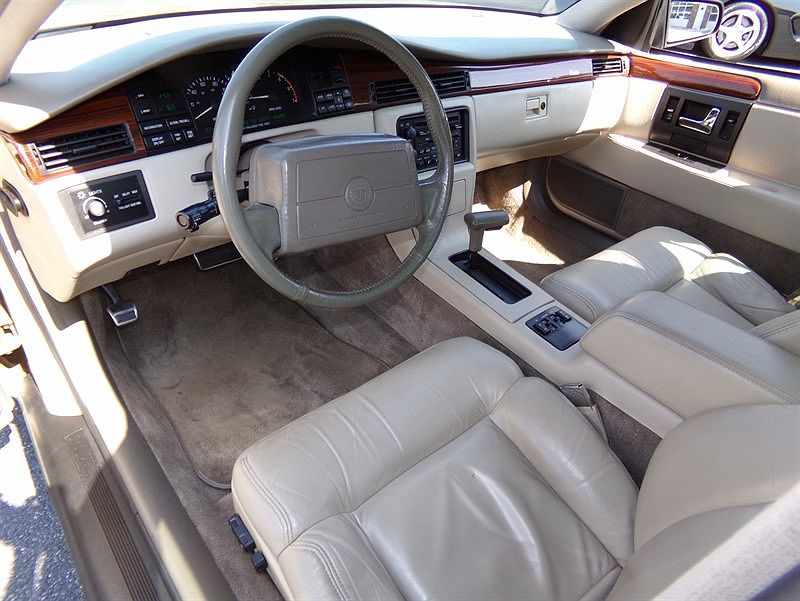 1992 Cadillac Seville null image 5