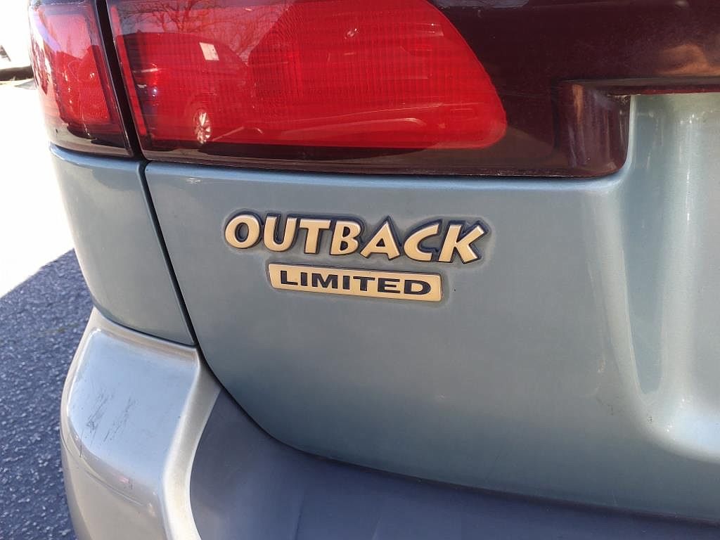 2003 Subaru Outback Limited Edition image 4