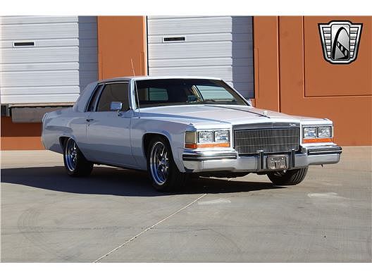 1982 Cadillac DeVille null image 5